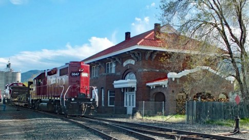 8B93197E-67AB-494A-8F0B-21411A1EDF00_1_201_a